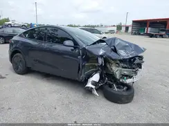 7SAYGDEE4TA381514 2026 TESLA MODEL Y