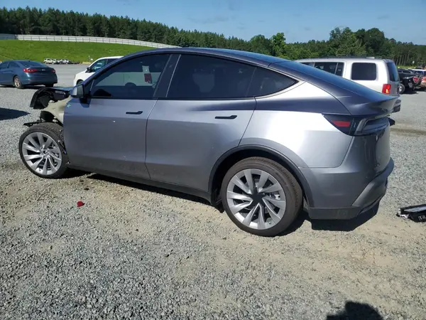 7SAYGDEE4TA382789 2026 TESLA MODEL Y - Image 2