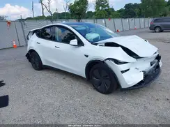7SAYGDEE4TA386891 2026 TESLA MODEL Y