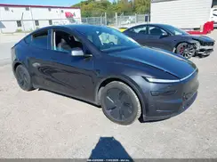 7SAYGDEE4TA387636 2026 TESLA MODEL Y