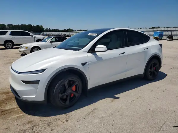 7SAYGDEE4TA390696 2026 TESLA MODEL Y - Image 1