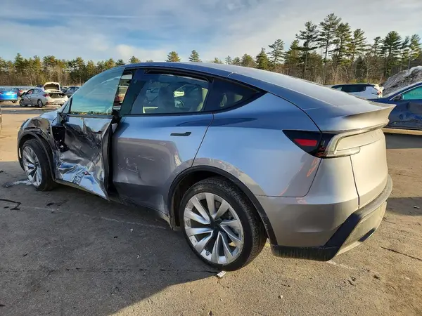7SAYGDEE4TA393162 2026 TESLA MODEL Y - Image 2