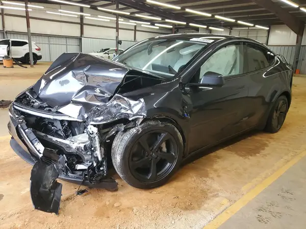 7SAYGDEE4TA394912 2026 TESLA MODEL Y - Image 1