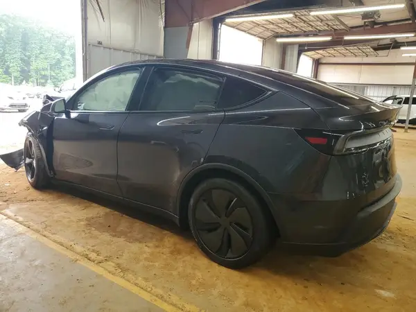 7SAYGDEE4TA394912 2026 TESLA MODEL Y - Image 2