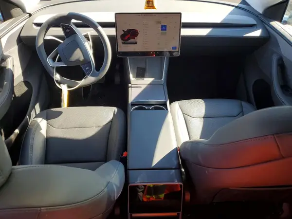 7SAYGDEE4TA395686 2026 TESLA MODEL Y - Image 8