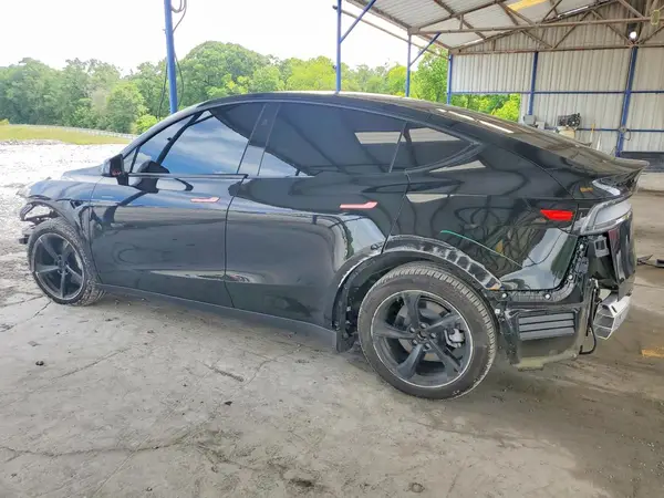 7SAYGDEE4TA395879 2026 TESLA MODEL Y - Image 2