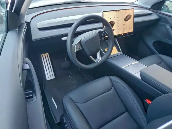 7SAYGDEE4TA399236 2026 TESLA MODEL Y - Image 8