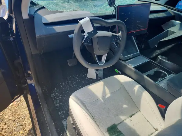 7SAYGDEE4TA406119 2026 TESLA MODEL Y - Image 8