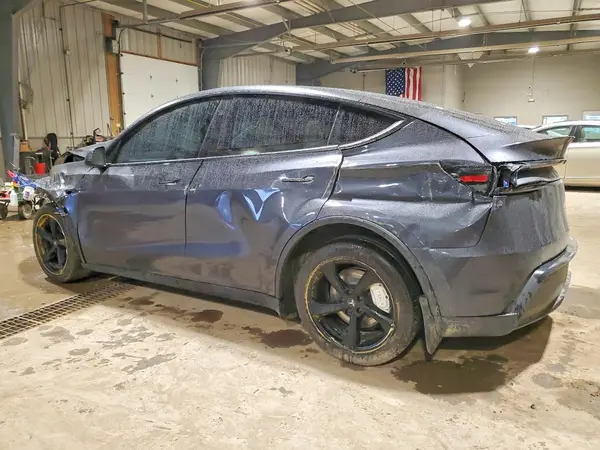7SAYGDEE4TA443400 2026 TESLA MODEL Y - Image 2