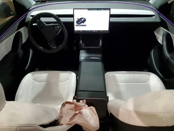 7SAYGDEE4TA443400 2026 TESLA MODEL Y - Image 8