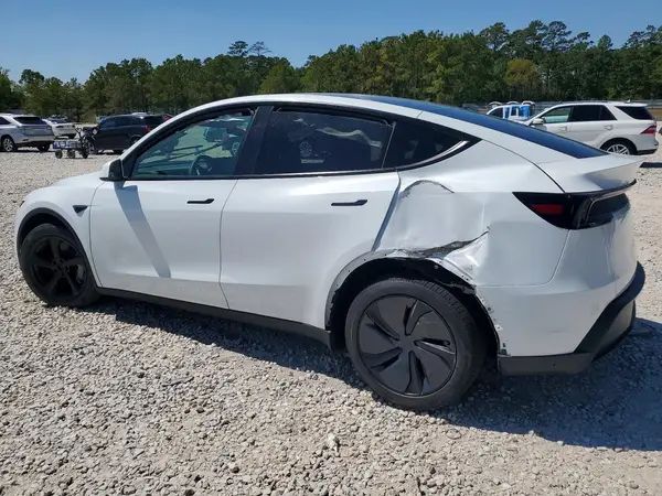 7SAYGDEE4TA449584 2026 TESLA MODEL Y - Image 2