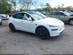 7SAYGDEE4TA461752 2026 TESLA MODEL Y