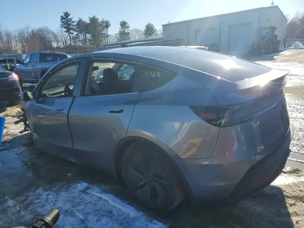7SAYGDEE4TA478678 2026 TESLA MODEL Y - Image 2