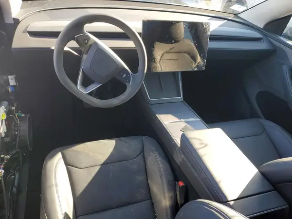 7SAYGDEE4TA478678 2026 TESLA MODEL Y - Image 8