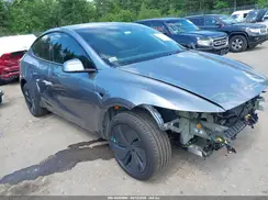 7SAYGDEE4TA670456 2026 TESLA MODEL Y