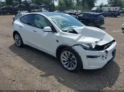 7SAYGDEE4TF321557 2026 TESLA MODEL Y