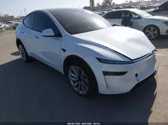 7SAYGDEE4TF325463 2026 TESLA MODEL Y