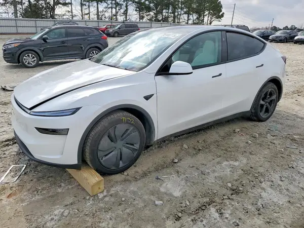 7SAYGDEE4TF337628 2026 TESLA MODEL Y - Image 1