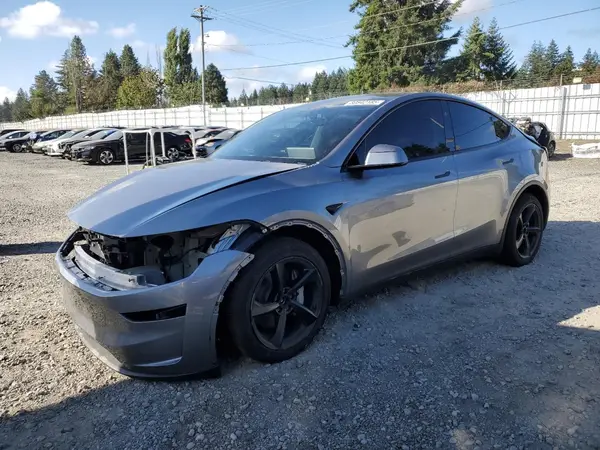 7SAYGDEE4TF341873 2026 TESLA MODEL Y - Image 1