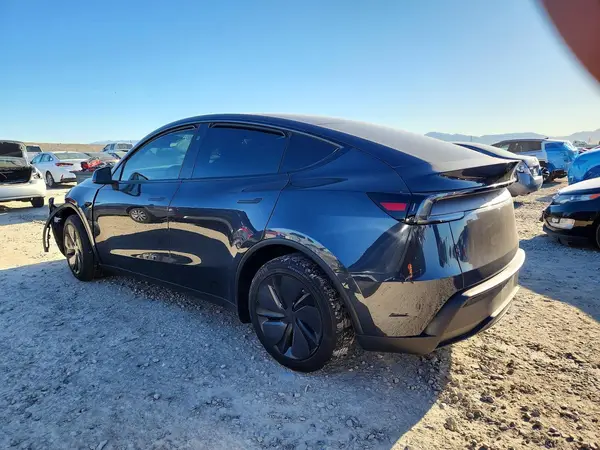 7SAYGDEE4TF344675 2026 TESLA MODEL Y - Image 2