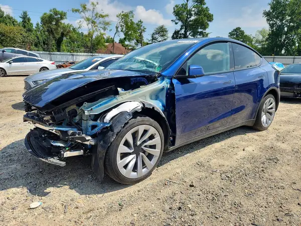 7SAYGDEE4TF347592 2026 TESLA MODEL Y - Image 1