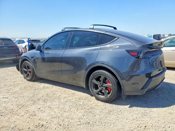 7SAYGDEE4TF349066 2026 TESLA MODEL Y - Image 2