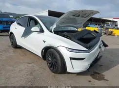 7SAYGDEE4TF350525 2026 TESLA MODEL Y