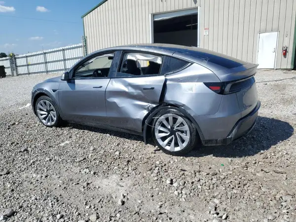 7SAYGDEE4TF351934 2026 TESLA MODEL Y - Image 2
