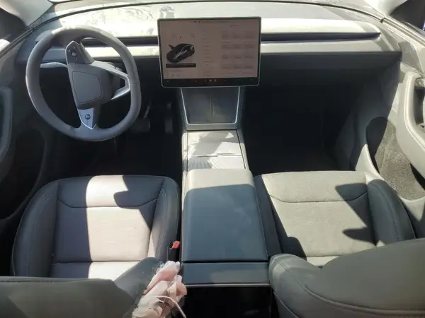 7SAYGDEE4TF351934 2026 TESLA MODEL Y - Image 8