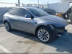 7SAYGDEE4TF354669 2026 TESLA MODEL Y