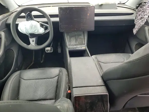 7SAYGDEE4TF356101 2026 TESLA MODEL Y - Image 8