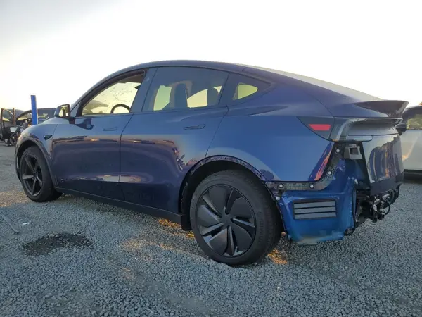 7SAYGDEE4TF356406 2026 TESLA MODEL Y - Image 2