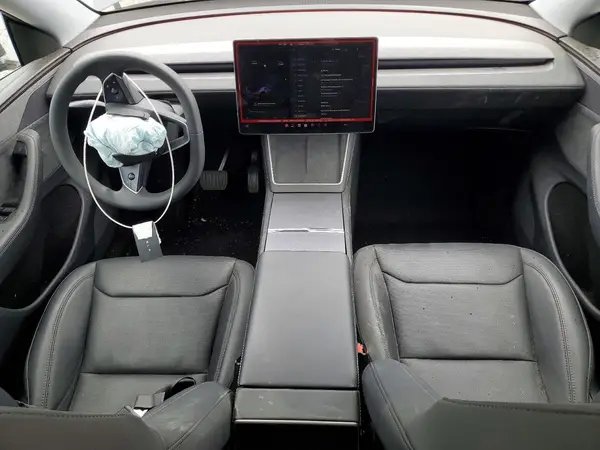 7SAYGDEE4TF356907 2026 TESLA MODEL Y - Image 8