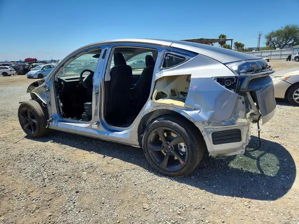 7SAYGDEE4TF377496 2026 TESLA MODEL Y - Image 2