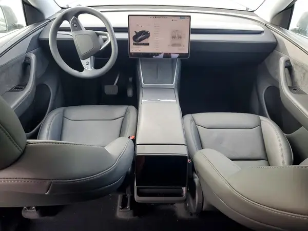 7SAYGDEE4TF395349 2026 TESLA MODEL Y - Image 8