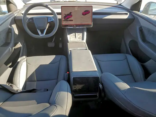 7SAYGDEE4TF424204 2026 TESLA MODEL Y - Image 8