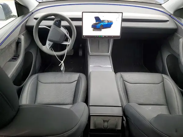 7SAYGDEE4TF430701 2026 TESLA MODEL Y - Image 8