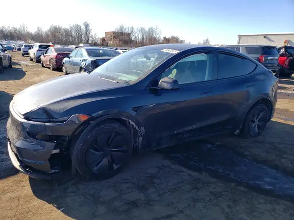 7SAYGDEE4TF435901 2026 TESLA MODEL Y - Image 1