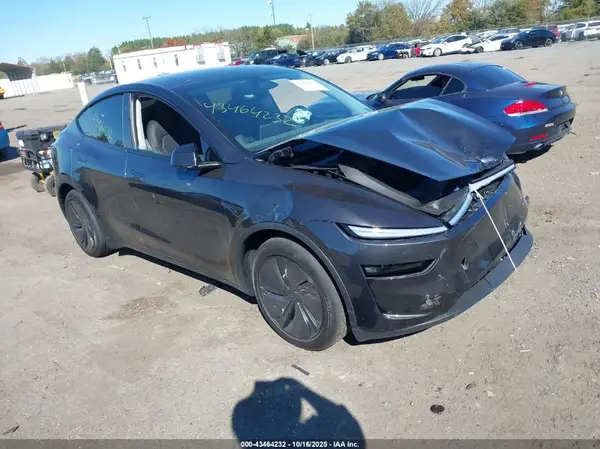 7SAYGDEE4TF449166 2026 TESLA MODEL Y - Image 1