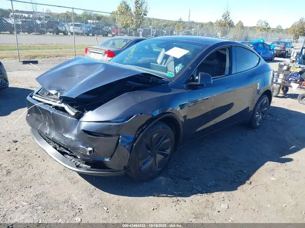 7SAYGDEE4TF449166 2026 TESLA MODEL Y - Image 2