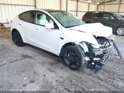 7SAYGDEE4TF462323 2026 TESLA MODEL Y