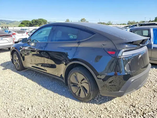 7SAYGDEE4TF564513 2026 TESLA MODEL Y - Image 2