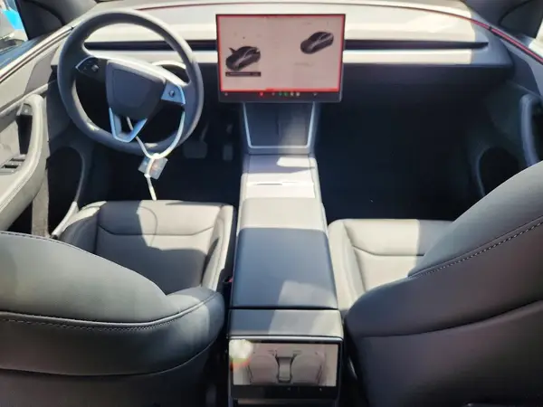 7SAYGDEE4TF571882 2026 TESLA MODEL Y - Image 8