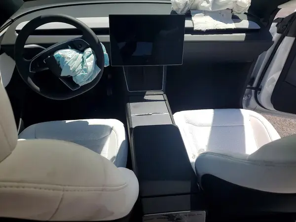 7SAYGDEE4TF573938 2026 TESLA MODEL Y - Image 8