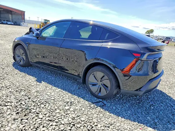 7SAYGDEE4TF587516 2026 TESLA MODEL Y - Image 2