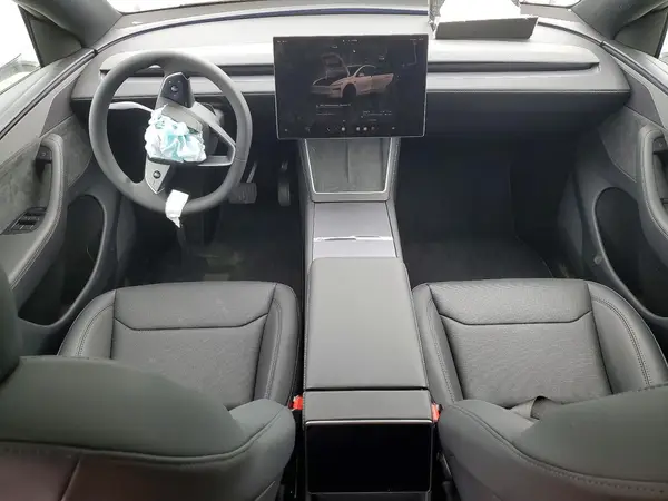 7SAYGDEE4TF632468 2026 TESLA MODEL Y - Image 8