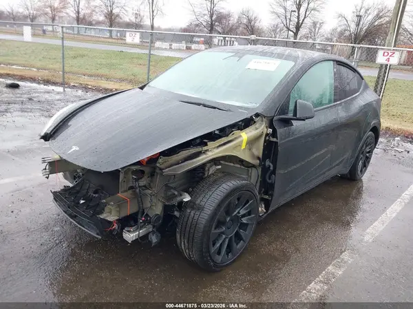 7SAYGDEE5NA007111 2022 TESLA MODEL Y - Image 2