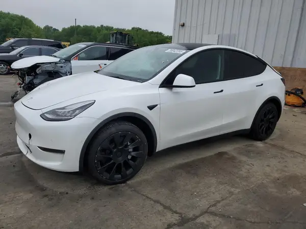 7SAYGDEE5NA016276 2022 TESLA MODEL Y - Image 1