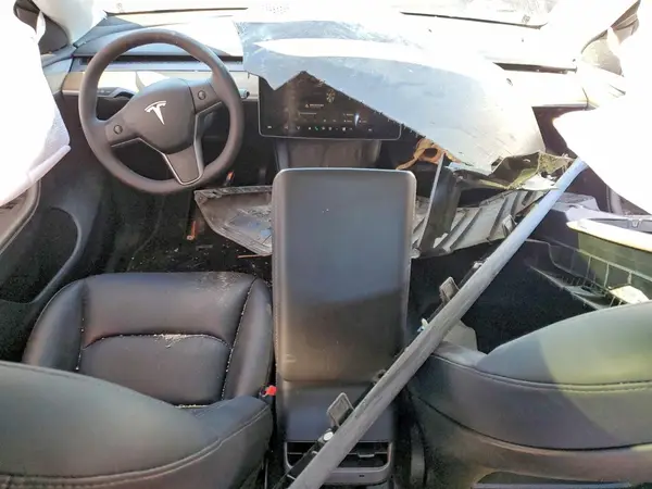 7SAYGDEE5NA018870 2022 TESLA MODEL Y - Image 8