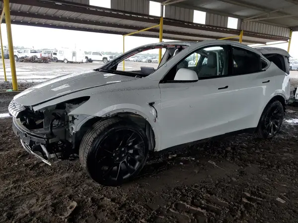 7SAYGDEE5NA021722 2022 TESLA MODEL Y - Image 1